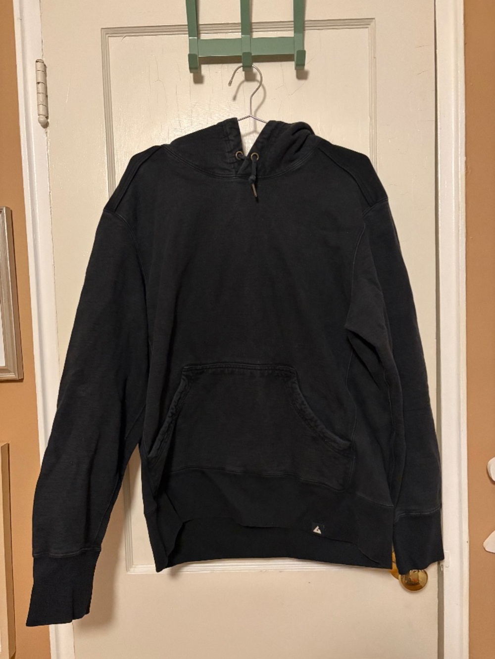 American Giant hooded pull over sweatshirt!